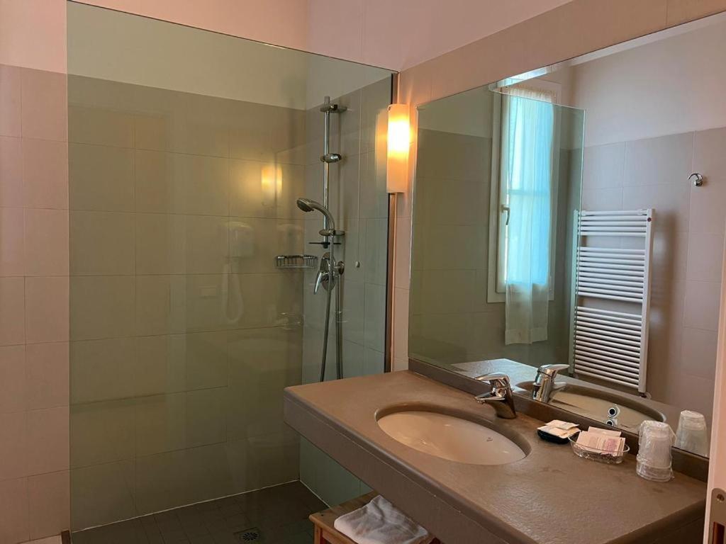Hotel Adriatico Borgo Fosso Ghiaia Zewnętrze zdjęcie